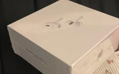 سماعة ابل ايربودز برو جديده لم تستعمل