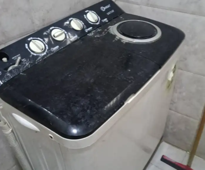 غساله ب300 ريال شغاله ميه ميه