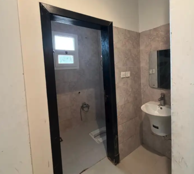 شقة للايجار في حي طويق بمكيفات