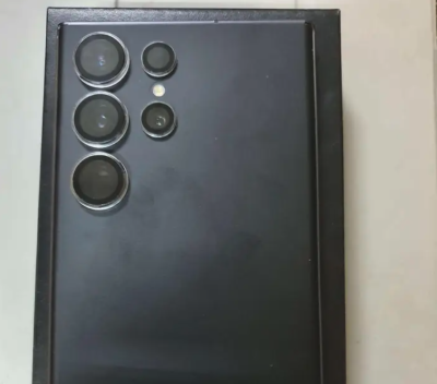 للبيع جوال جلكسي S23ULTRA شبه جديد