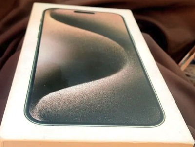 جهاز إيفون 15 استخدام كمل شهر للبيع