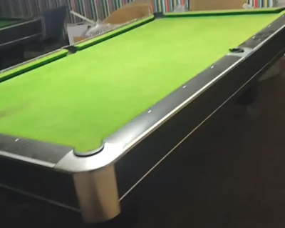 طاولة بلياردة