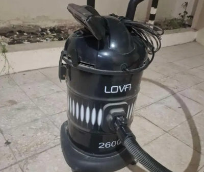 مكنسة بحالة جيدة لوفا