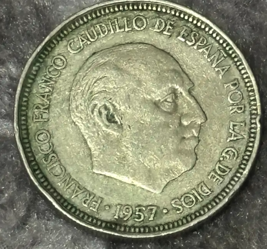 عمله قديمة من عام 1957