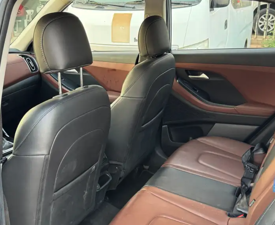 كريتا 2023 فل كامل عداد 3الاف فقط