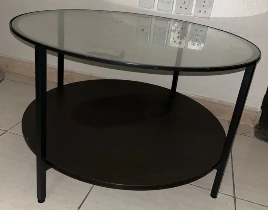 طاولة