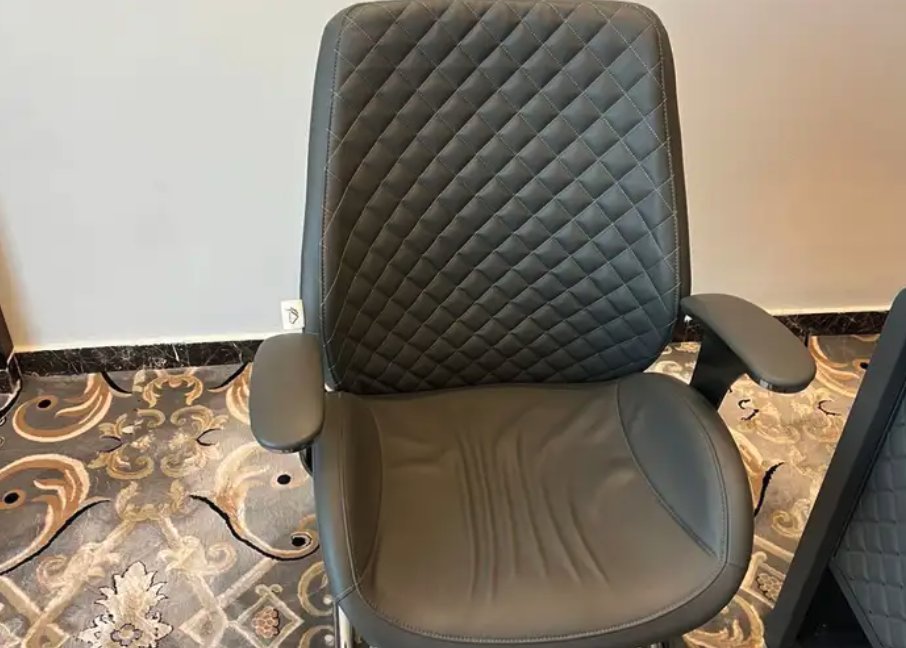 مكتب للبيع نظيف