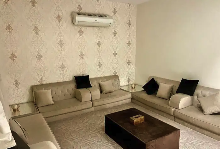 شقة ارضيه للبيع الدمام حي احد مساحة 181 م