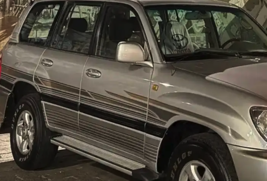 ورشة صيانة وسمكرة وبويه دهان بالفرن