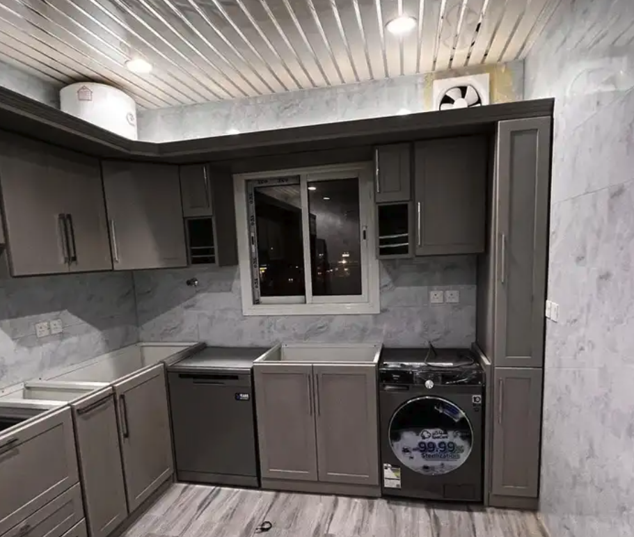 نقل عفش بالرياض مع الفك والتركيب والتغليف والتغزين