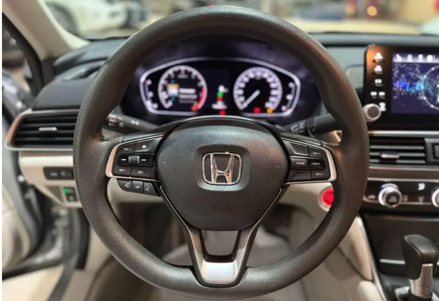 هوندا اكورد ستاندر 2021 مخزن