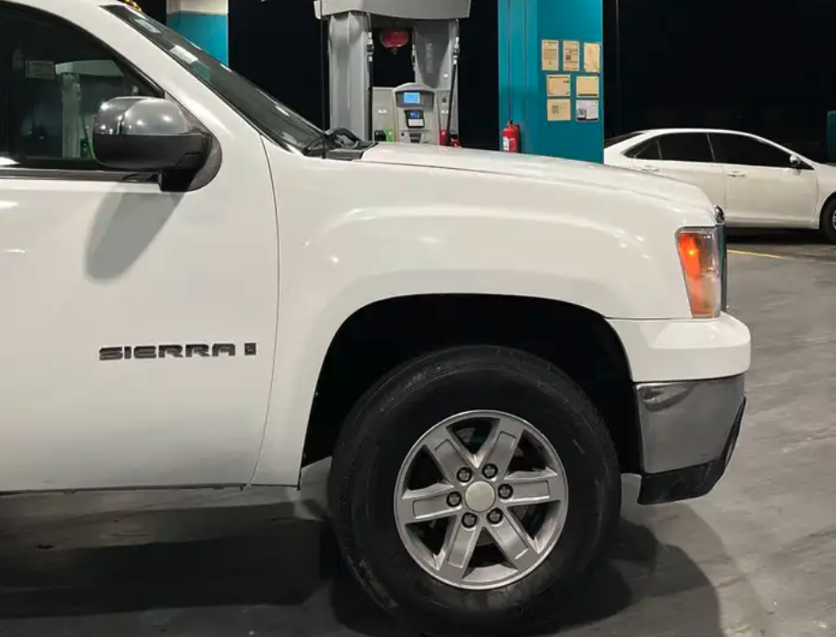 للبيع سيرا جمس 2007