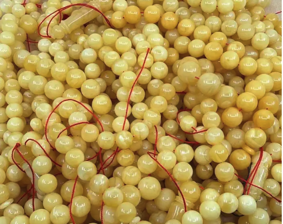 مزاد اليوم الساعه 8 مساء مزاد كهرمان حر طبيعي