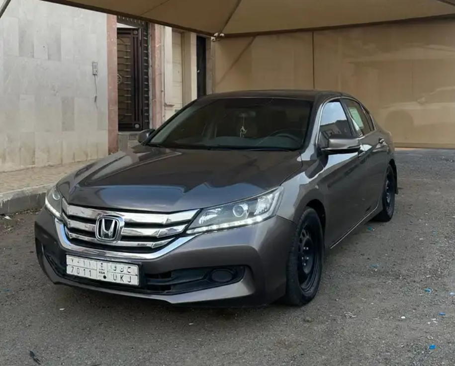 هوندا اكورد 2015